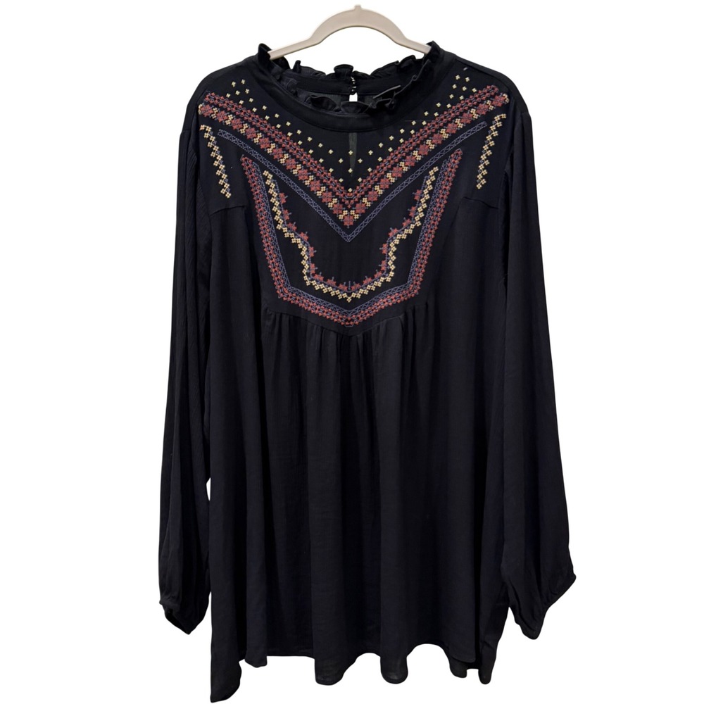 Torrid Crinkle Gauze Relaxed Embroidered Blouse Deep Black 4 4X NWT Boho